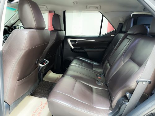 2017-toyota-fortuner-2-4-v-1p2026v-slide-thumbnail-9