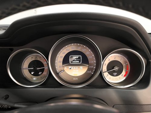 2012-mercedes-benz-c200-cgi-1-8-elegance-1p2032v-slide-thumbnail-8