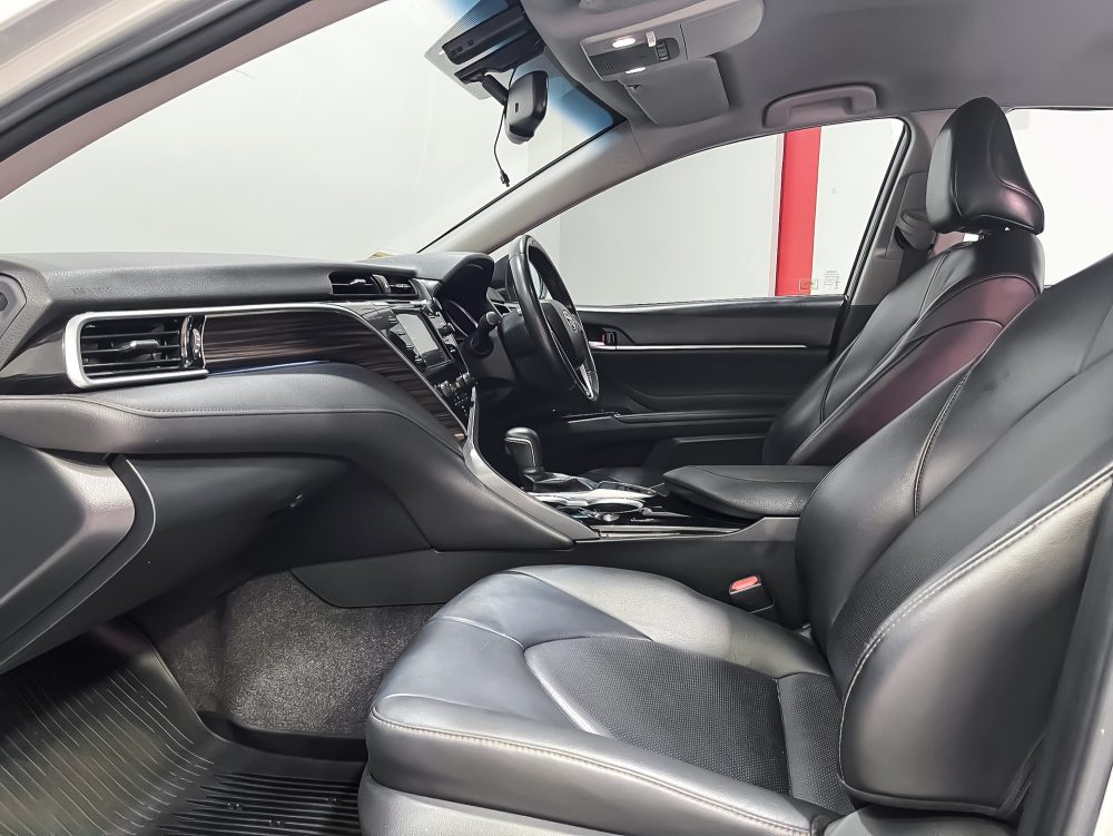 2019 TOYOTA CAMRY 2.0 G [1P2040]* - 9