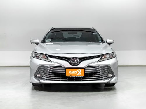 2019-toyota-camry-2-0-g-1p2040-slide-thumbnail-0