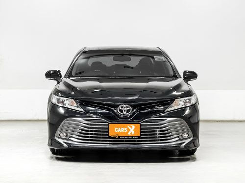 2020-toyota-hilux-revo-2-4-mid-prerunner-1p2036-slide-thumbnail-0