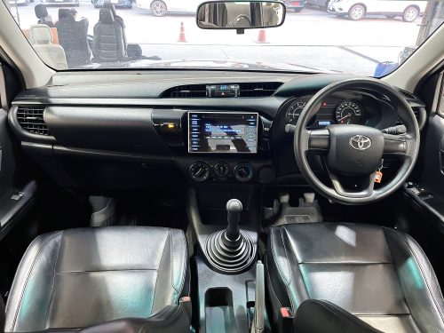 2020-toyota-hilux-revo-2-4-z-edition-j-plus-1p2047v-slide-thumbnail-11