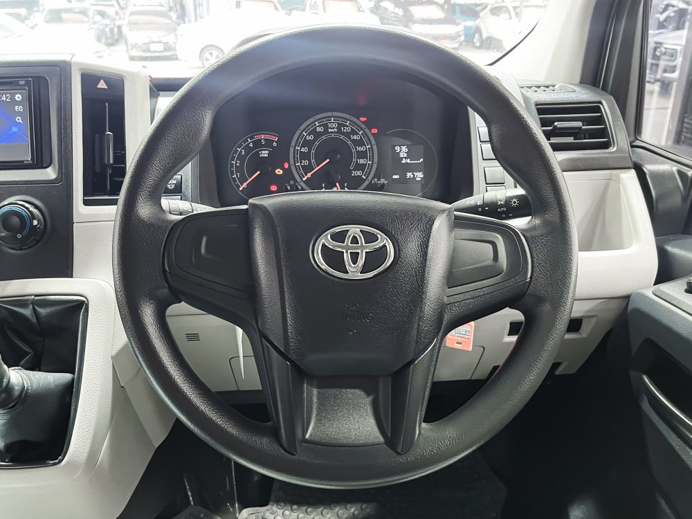 2019 TOYOTA COMMUTER 2.8 [1P2043] - 10