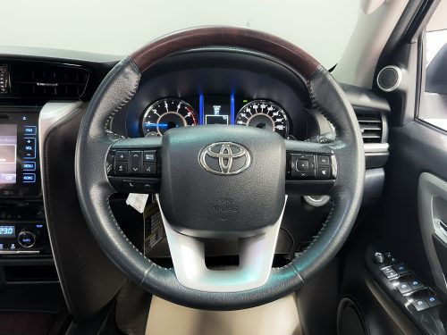 2017-toyota-fortuner-2-4-v-1p2026v-slide-thumbnail-11