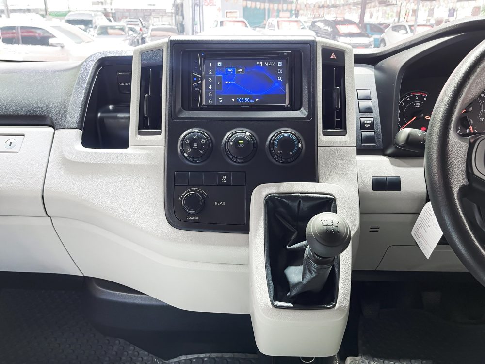 2019 TOYOTA COMMUTER 2.8 [1P2042] - 14