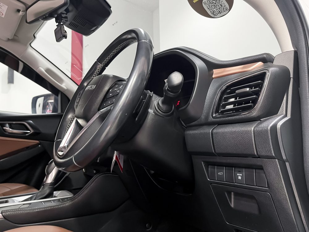 2022 ISUZU MU-X 1.9 ULTIMATE [2N0027] - 11