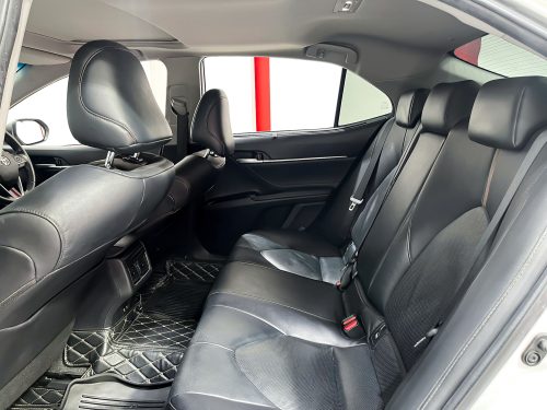 2020-toyota-camry-2-5-g-1p2045v-slide-thumbnail-12