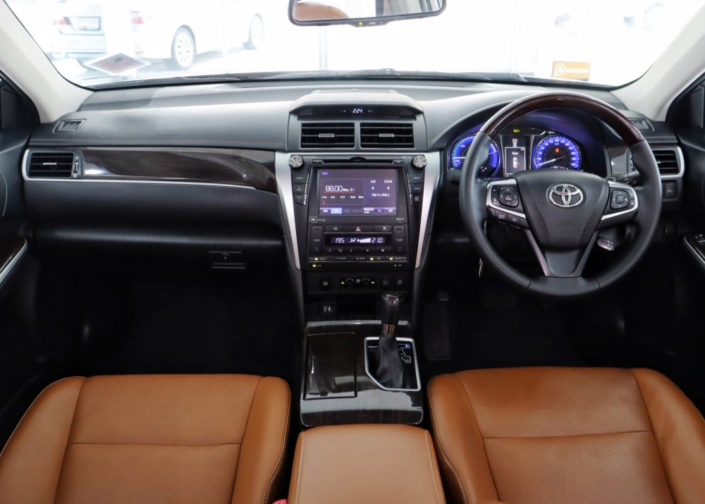 2017 TOYOTA CAMRY 2.5 HYBRID [1P1946]* - 13