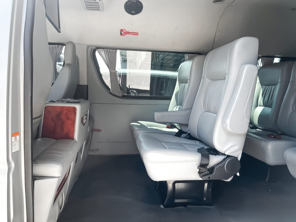 2019 TOYOTA COMMUTER 3.0 D4D [ 1P2050 ] - 8