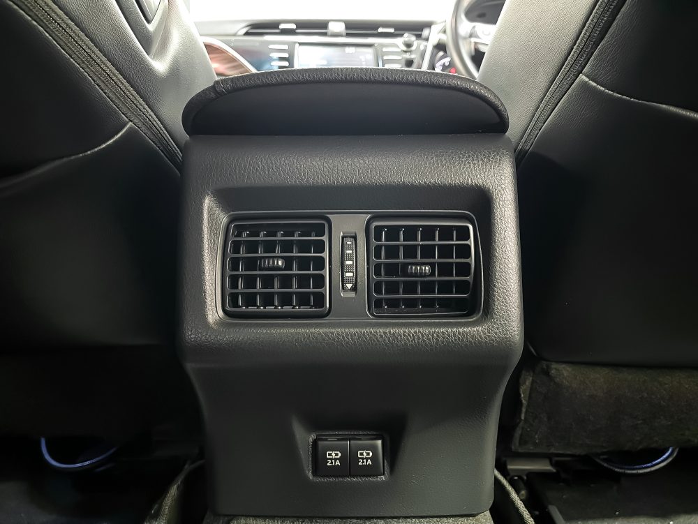 2019 TOYOTA CAMRY 2.0 G [1P2040]* - 14