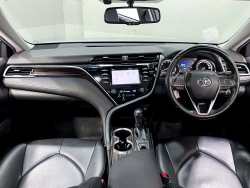2020-toyota-camry-2-5-g-1p2045v-slide-thumbnail-13