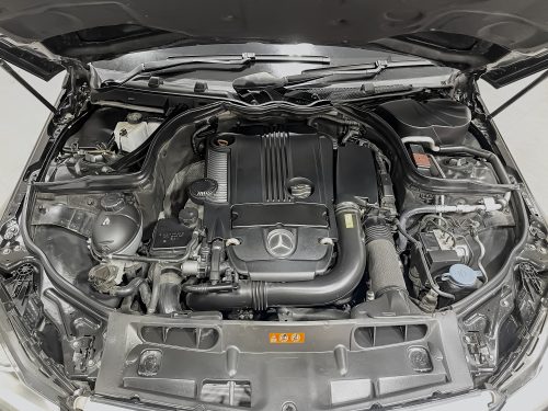 2012-mercedes-benz-c200-cgi-1-8-elegance-1p2032v-slide-thumbnail-2
