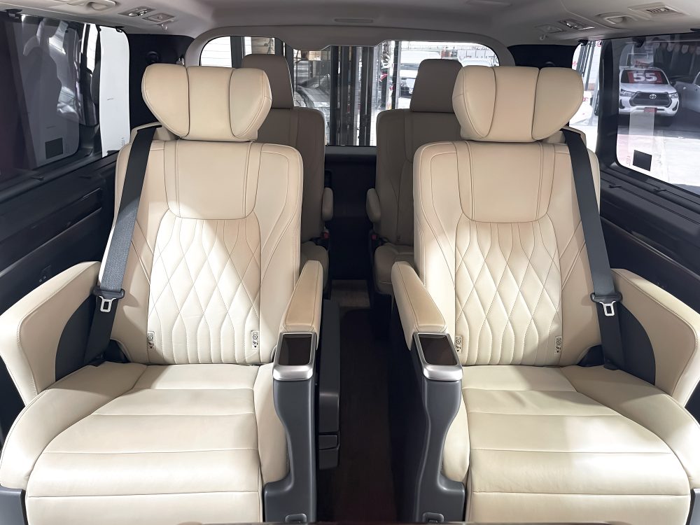 2021 TOYOTA MAJESTY 2.8 PREMIUM [1P2030]* - 17