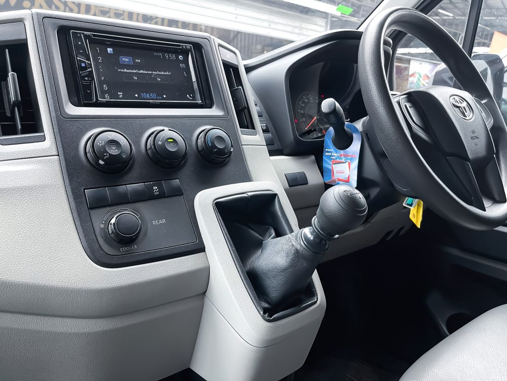 2019 TOYOTA COMMUTER 2.8 [1P2044] - 15