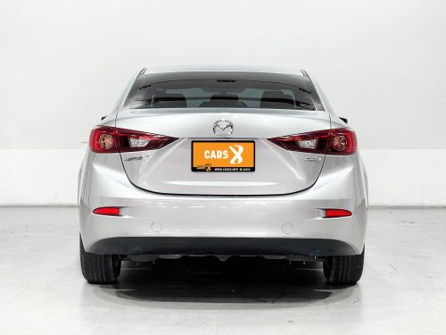 2019-mazda-3-2-0-e-1p2015-slide-thumbnail-2
