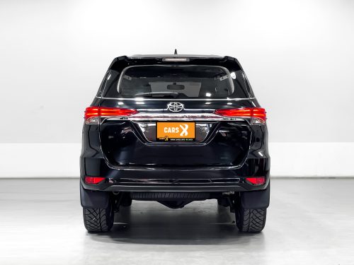 2019-toyota-fortuner-2-4-v-1p1914-slide-thumbnail-2
