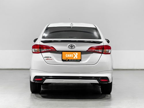 2020-toyota-yaris-ativ-1-2-sport-premium-1p2078v-slide-thumbnail-2