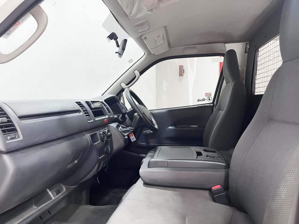2018 TOYOTA HIACE 3.0 ECONOMY [1P2140] - 5