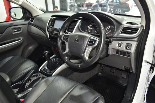 2018-mitsubishi-triton-2-4-gls-limited-plus-1p2037-slide-thumbnail-9