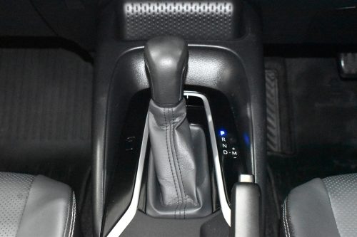 2020-toyota-corolla-altis-1-6-g-1p2077-slide-thumbnail-12