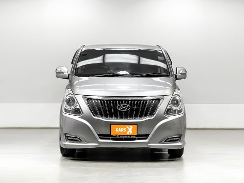 2017-hyundai-h-1-2-5-deluxe-9p0816-slide-thumbnail-2