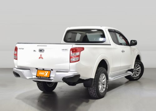 2018-mitsubishi-triton-2-4-gls-limited-plus-1p2037-slide-thumbnail-3