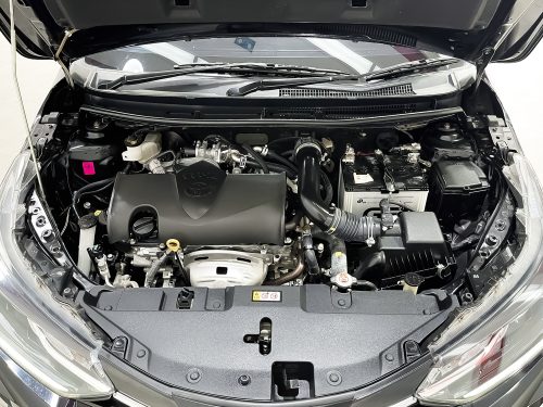 2021-toyota-yaris-1-2-sport-1p2098-slide-thumbnail-4