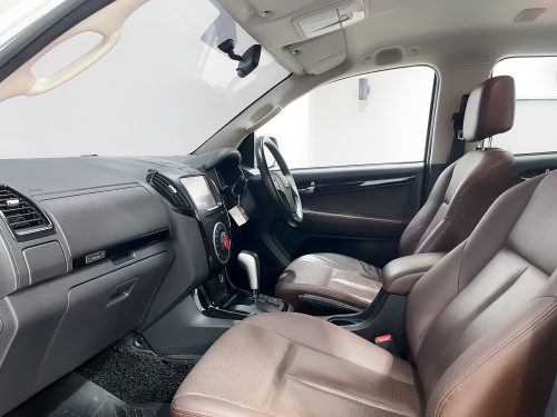 2019-isuzu-d-max-3-0-z-prestige-hi-lander-1p2102-slide-thumbnail-5