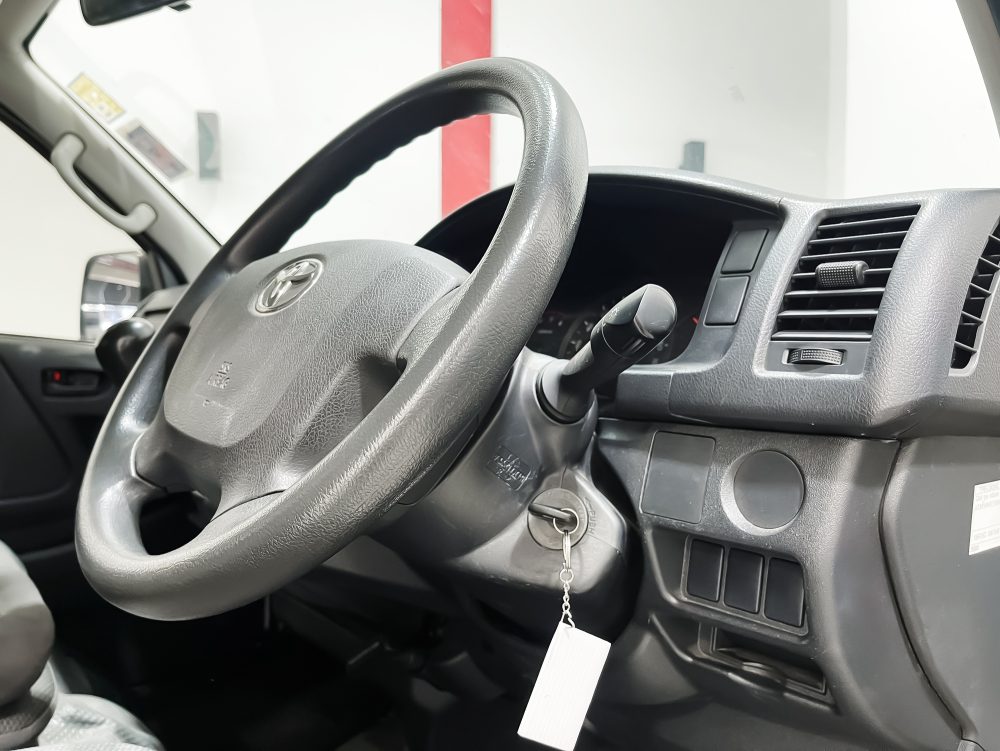 2019 TOYOTA HIACE 3.0 ECONOMY [1P2109] - 8