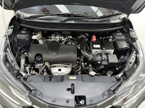 2021-toyota-yaris-1-2-sport-1p2076-slide-thumbnail-6