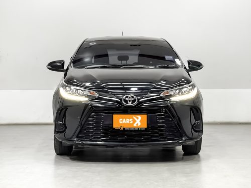 2021-toyota-yaris-1-2-sport-1p2098-slide-thumbnail-0