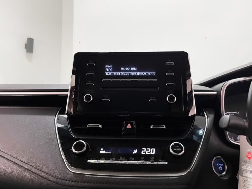 2021-toyota-corolla-altis-1-8-hybrid-smart-1p2141-slide-thumbnail-9