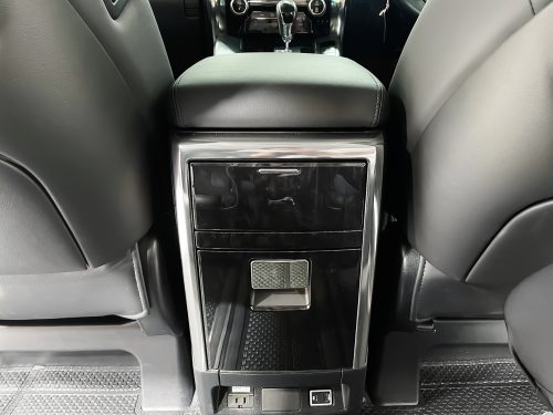 2022-toyota-alphard-2-5-s-c-package-1p2095v-slide-thumbnail-10