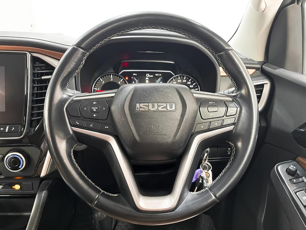 2021 ISUZU MU-X 1.9 LUXURY [2N0037] - 11