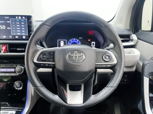 2022-toyota-veloz-1-5-premium-1p2090-slide-thumbnail-12