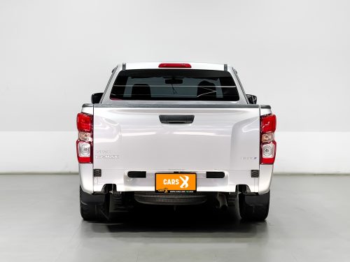 2022-isuzu-d-max-3-0-s-1p2097-slide-thumbnail-1
