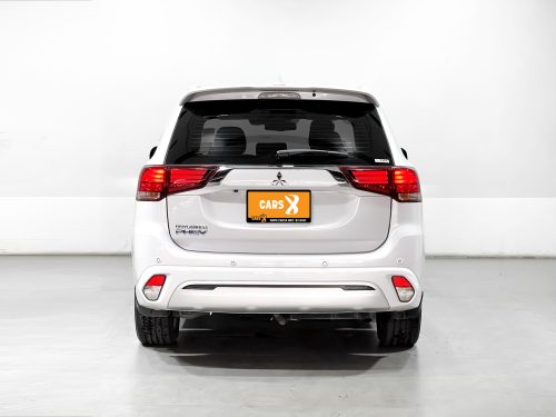 2022-mitsubishi-outlander-phev-2-4-gt-premium-4wd-9p0837-slide-thumbnail-2