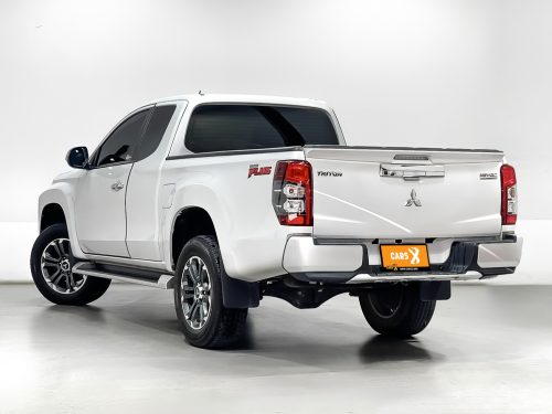 2020-mitsubishi-triton-2-4-gt-plus-1p2142-slide-thumbnail-3