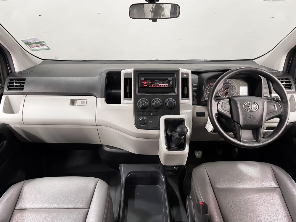 2023 TOYOTA HIACE 2.8 GL [1P2214] - 5