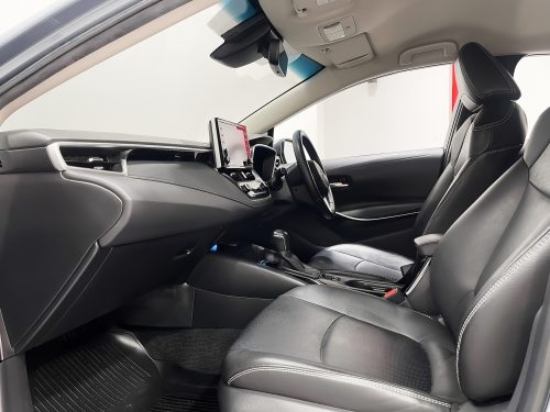 2020-toyota-corolla-altis-1-8-hybrid-high-1p2232-slide-thumbnail-5