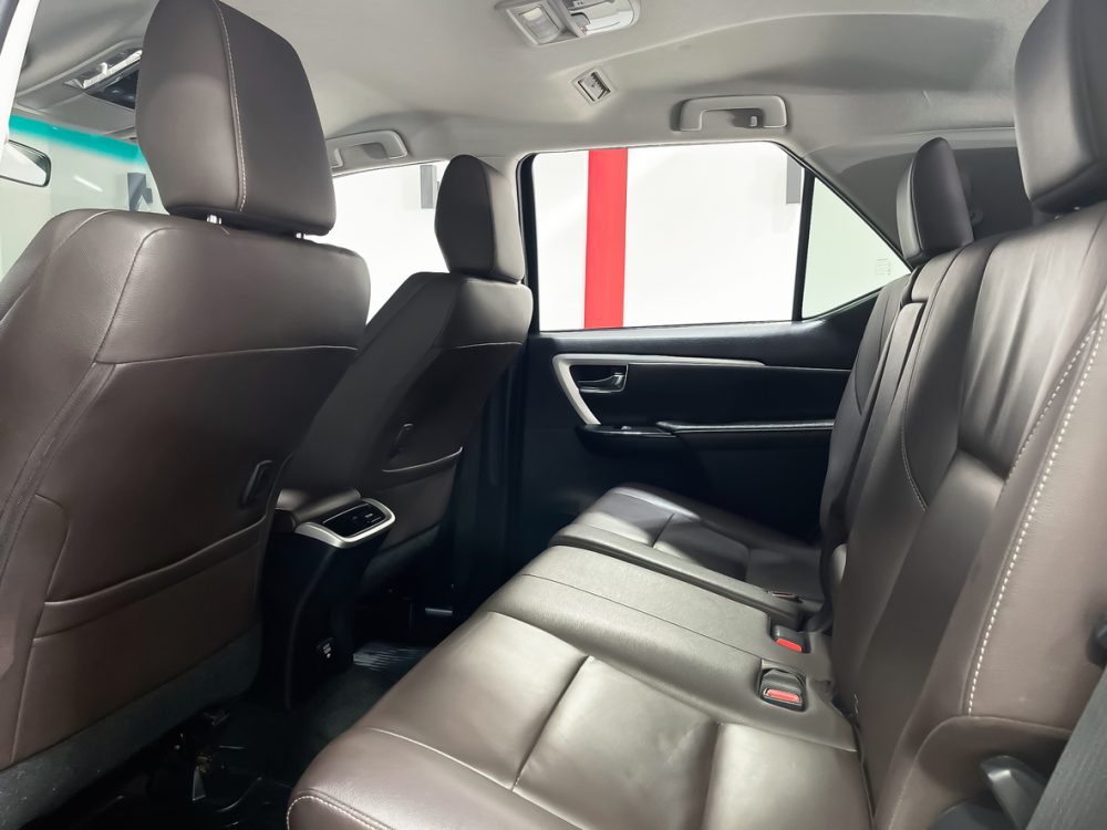 2020 TOYOTA FORTUNER 2.4 V [1P2160] - 8