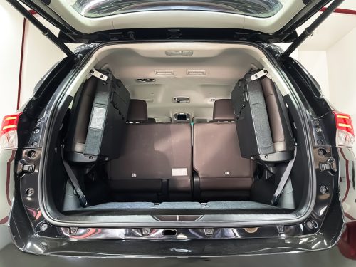 2020-toyota-fortuner-2-4-v-1p2160-slide-thumbnail-8
