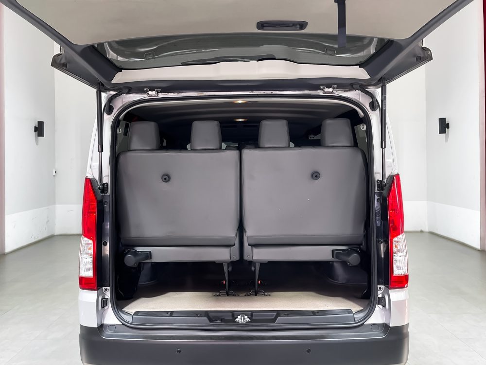 2023 TOYOTA HIACE 2.8 GL [1P2214] - 8