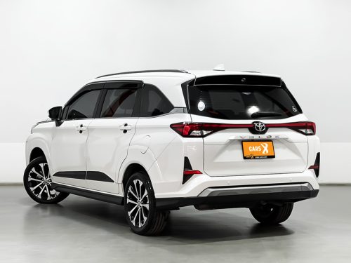 2023-toyota-veloz-1-5-premium-1p2270v-slide-thumbnail-3