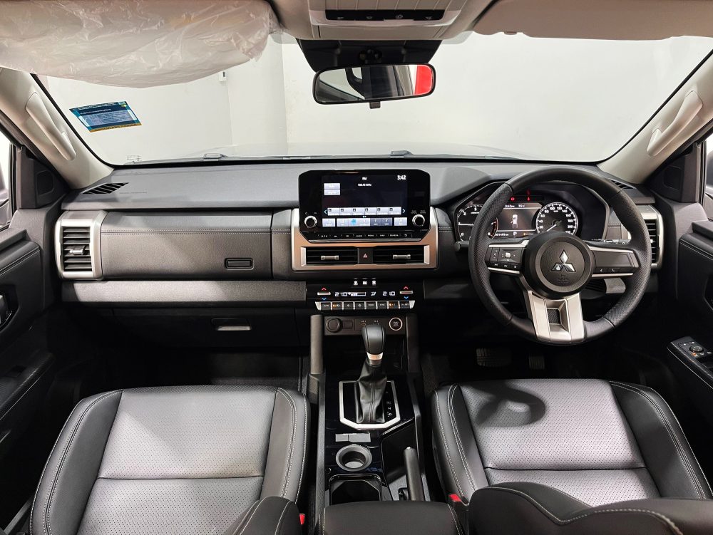 2024 MITSUBISHI TRITON 2.4 PLUS ULTRA [1P2233] - 5