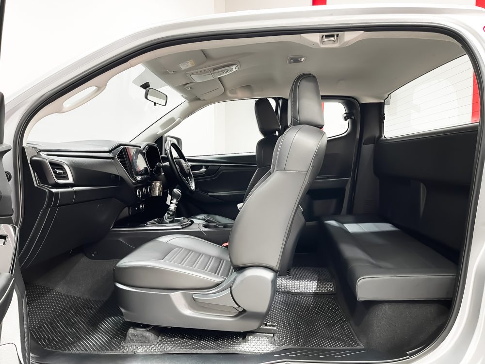 2023 ISUZU D-MAX 3.0 Z VCROSS 4WD [1P2166] - 7