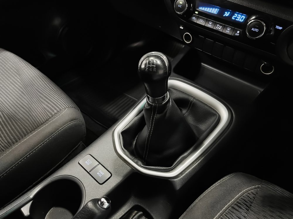 2020 TOYOTA HILUX REVO 2.4 G [1P2264] - 12
