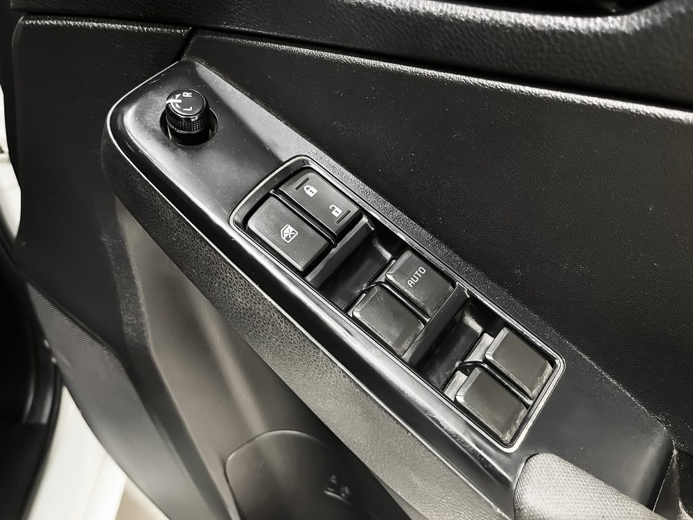 2023 ISUZU D-MAX 1.9 S DA [1P2228] - 8