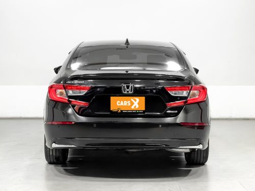 2020-honda-accord-2-0-hybrid-tech-9p0811-slide-thumbnail-1