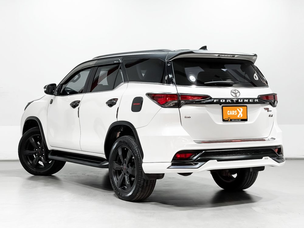 2017 TOYOTA FORTUNER 2.8 TRD SPORTIVO 4WD [1P2252V] - 3